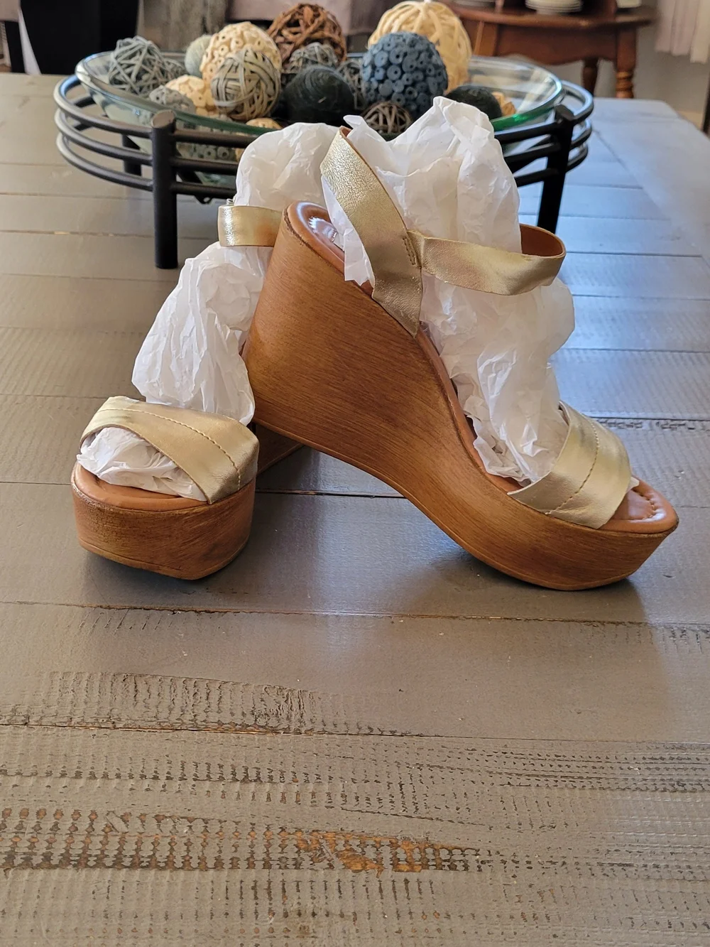 Steve Madden Metallic Gold Platform Wedge Sandals Size 8